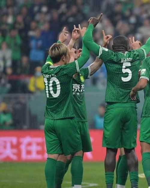 包含悬念连连！比赛结果让球迷捏一把汗的词条