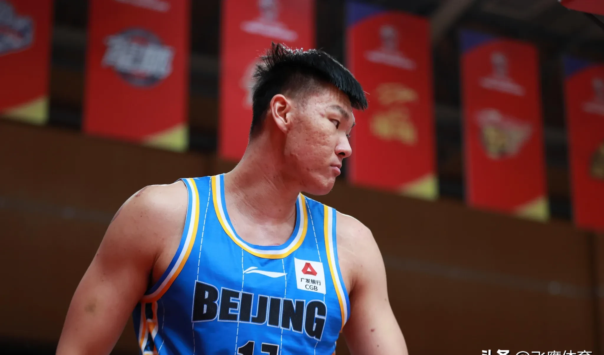 比赛中发生关键时刻,球队精神饱满应对 比赛中发生关键时刻,球队精神饱满应对