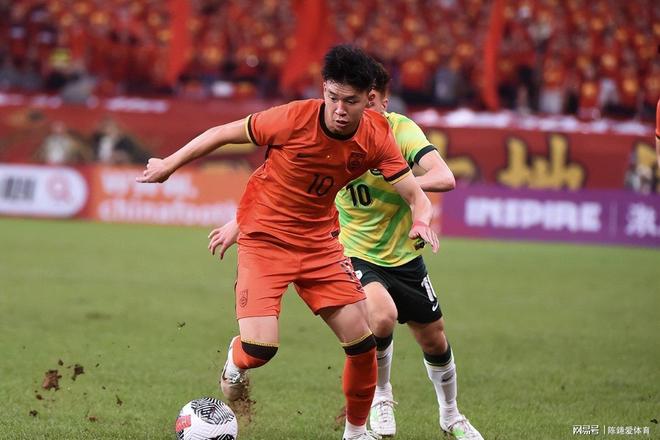 九游体育中国官网-国内球队在亚洲洲际比赛中的喜忧参半