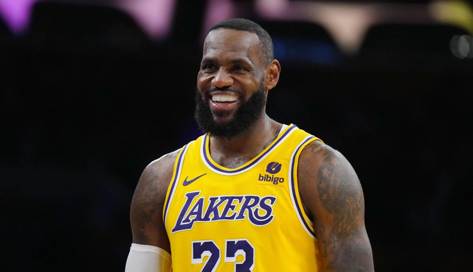 湖人逆袭雷霆，球员发挥神勇