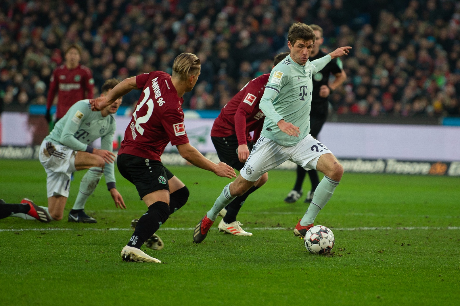 九游体育官方登录入口-汉诺威96客场不敌多特蒙德，遭遇四连败