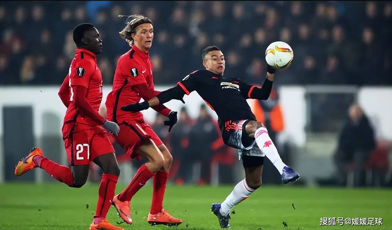 九游体育官方登录入口-足球聚焦顶级球队之间的对决，赛事激烈