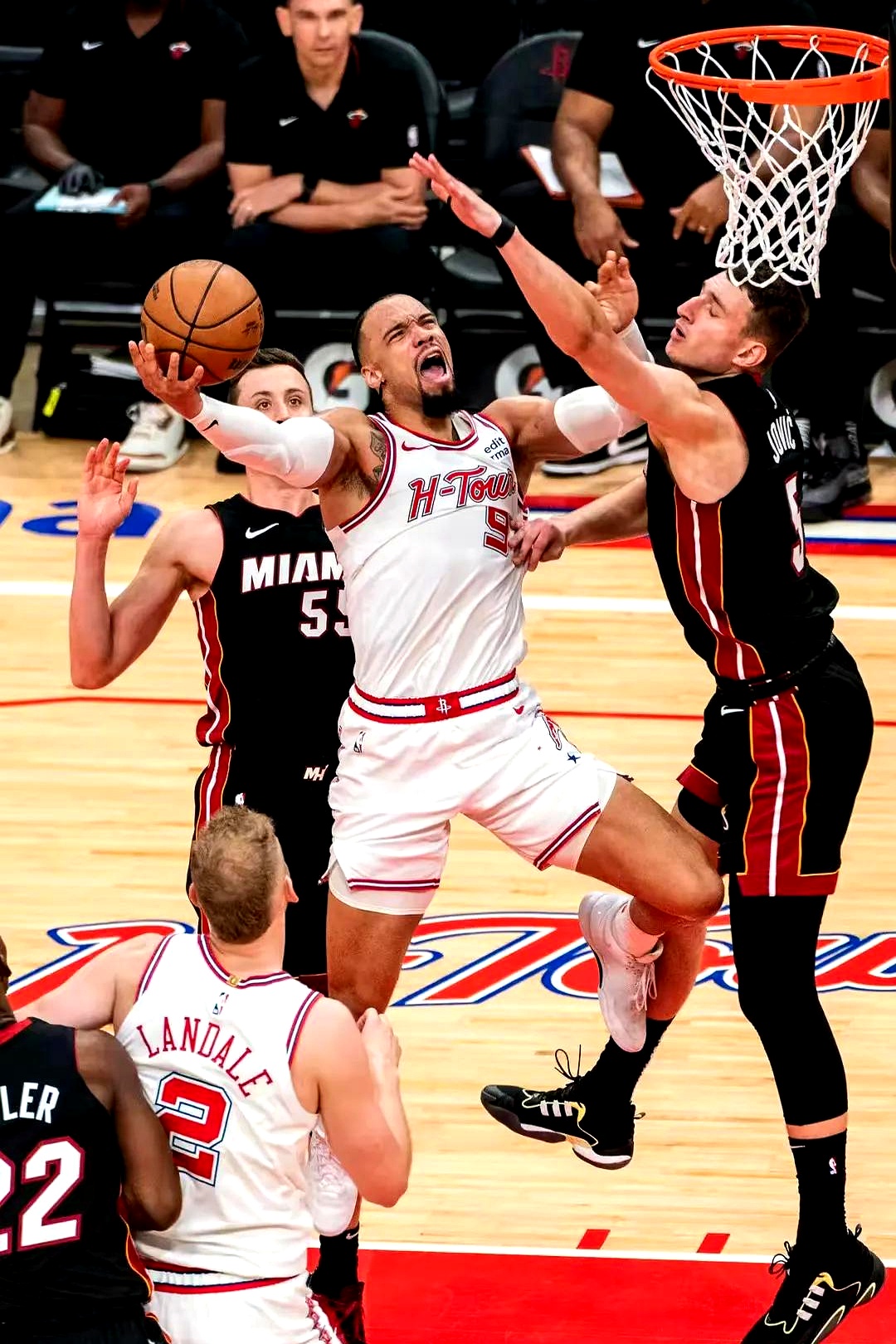 九游体育网页版登录入口-热火主场大胜奇才，保持不败