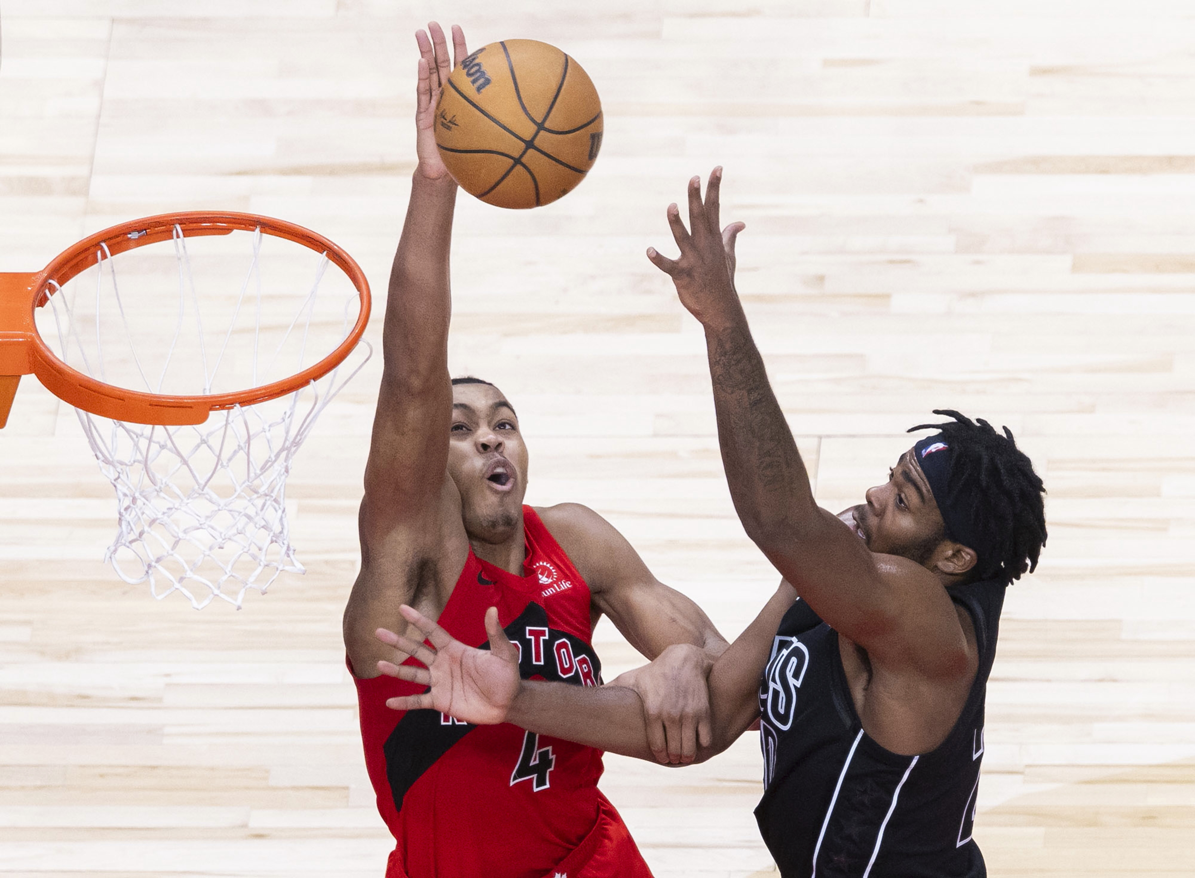 关于猛龙险胜掘金,取得关键胜利的信息 关于猛龙险胜掘金,取得关键胜利的信息