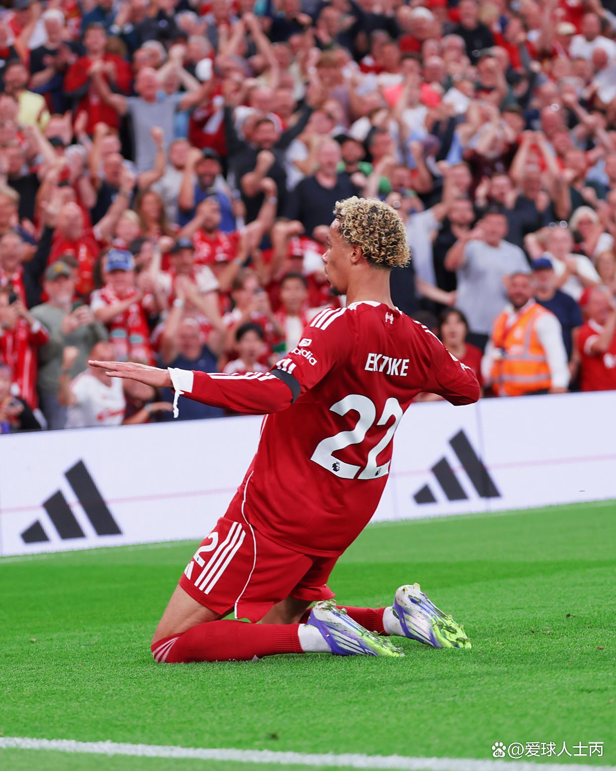 九游体育官网-利物浦击败对手，英超主场连胜纪录创新高